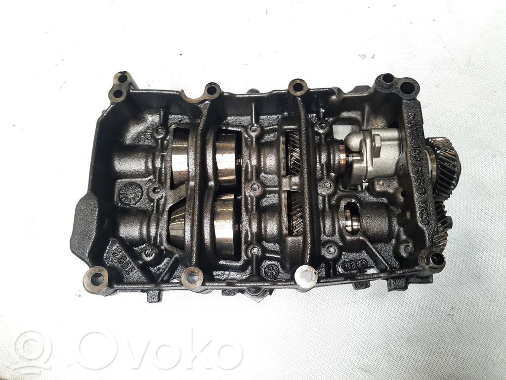 Volkswagen PASSAT B6 Bomba de aceite 