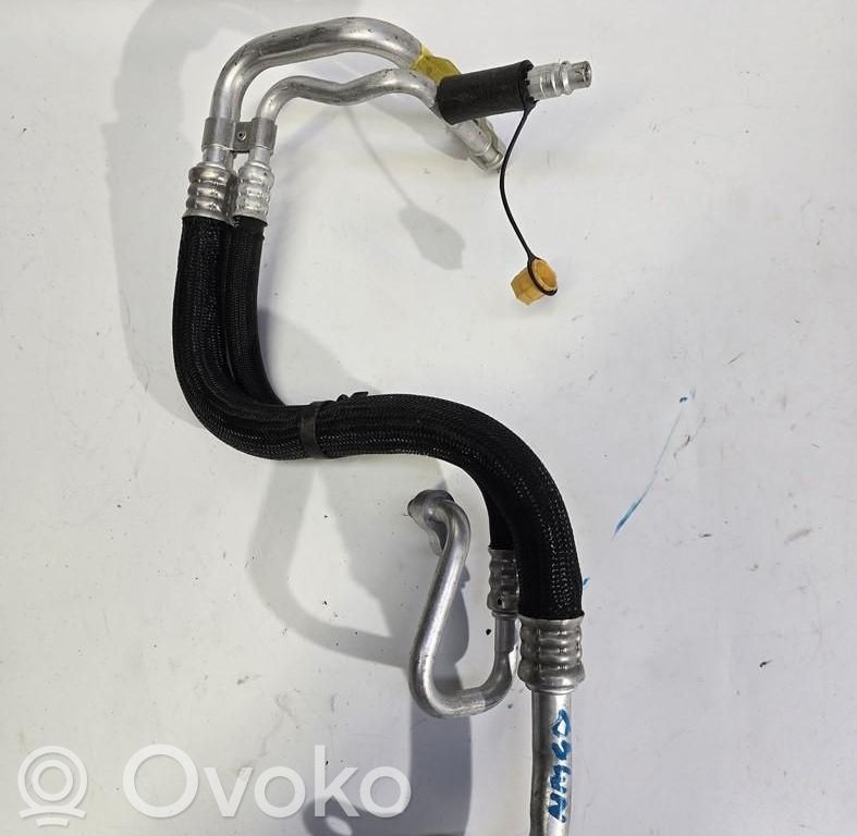 Ilmastointilaitteen putki (A/C)   180759600A,180759600A