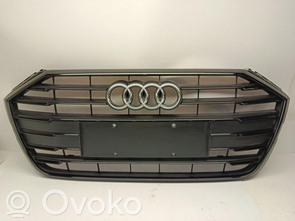 Audi A8 S8 D5 Etupuskurin ylempi jäähdytinsäleikkö 