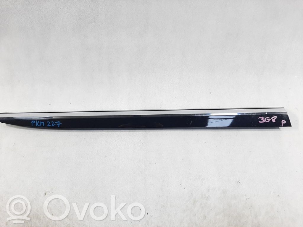 Volkswagen Arteon Etuoven lista (muoto)