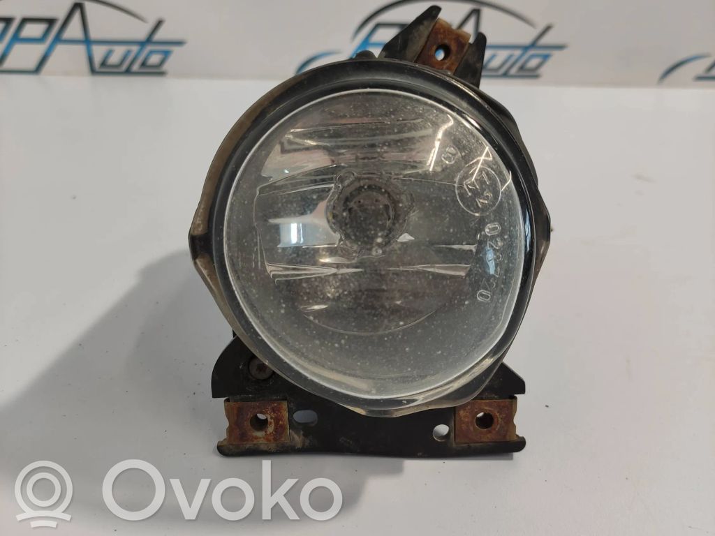 Miglas lukturis priekšā   66987320