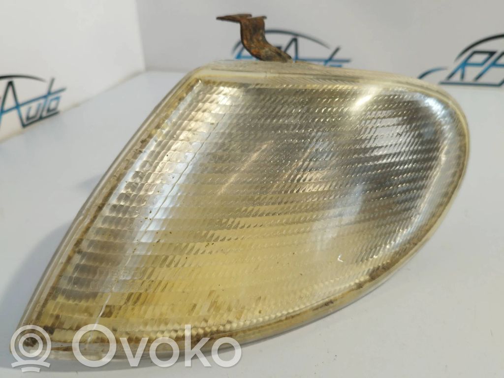 Front indicator light   014311525L