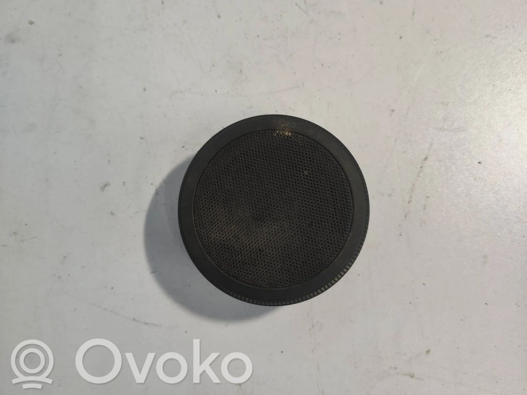 BMW 5 E60 E61 Garsiakalbis (-iai) priekinėse duryse 