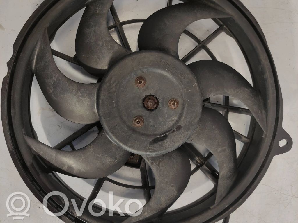 Volkswagen Sharan Osłona wentylatora chłodnicy 