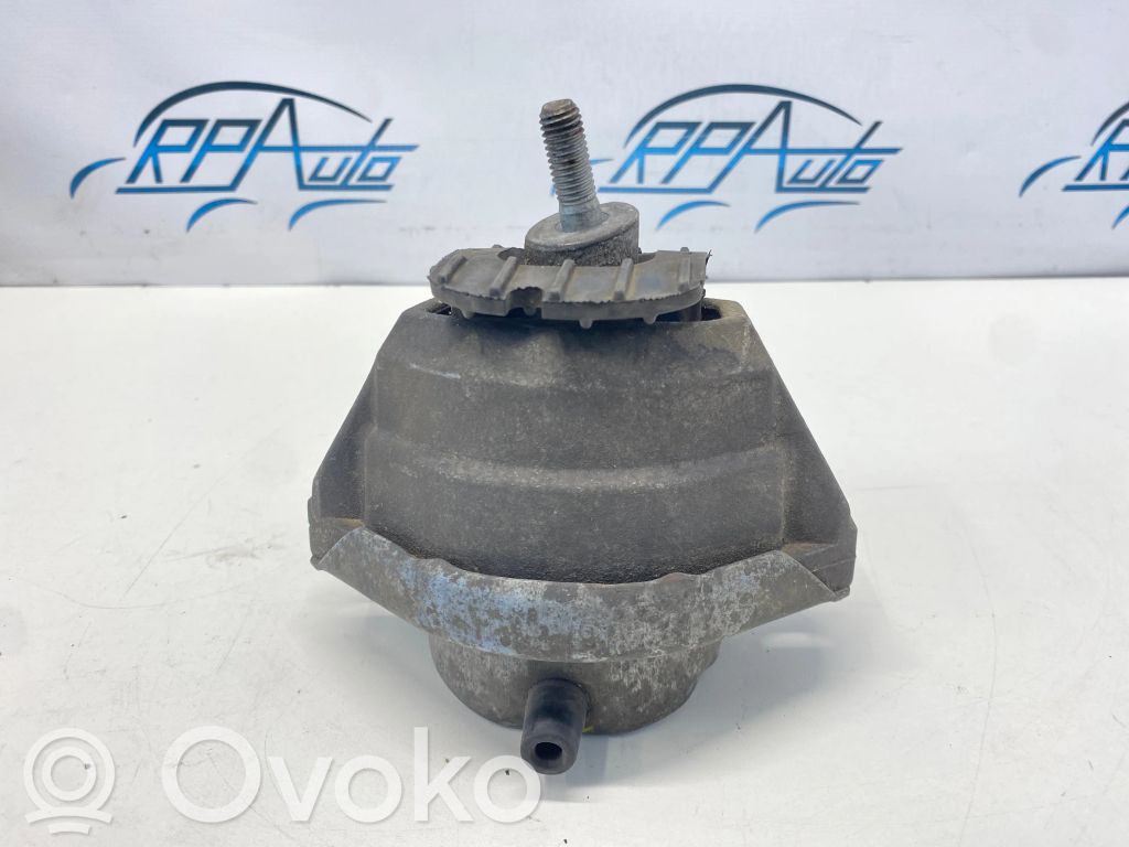 BMW 5 E60 E61 Engine mount bracket 