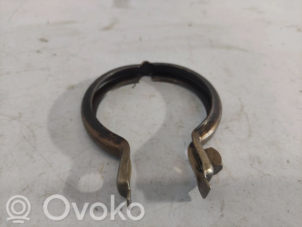 BMW 5 E60 E61 Muffler pipe connector clamp 