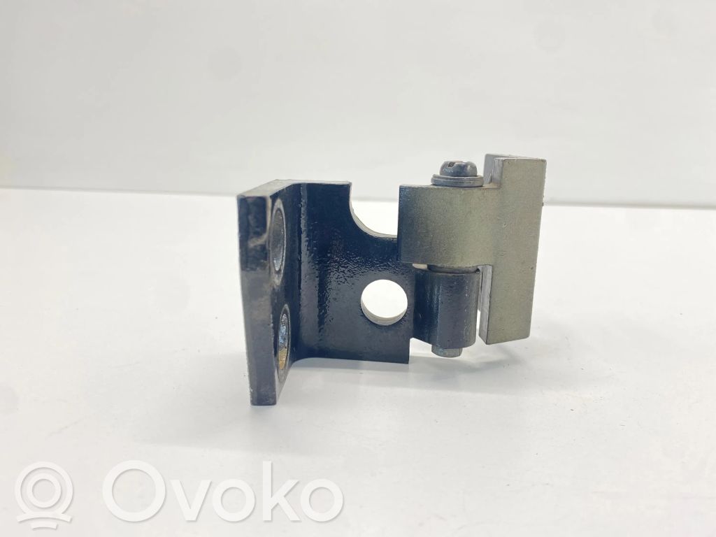 BMW X5 E53 Rear door lower hinge 