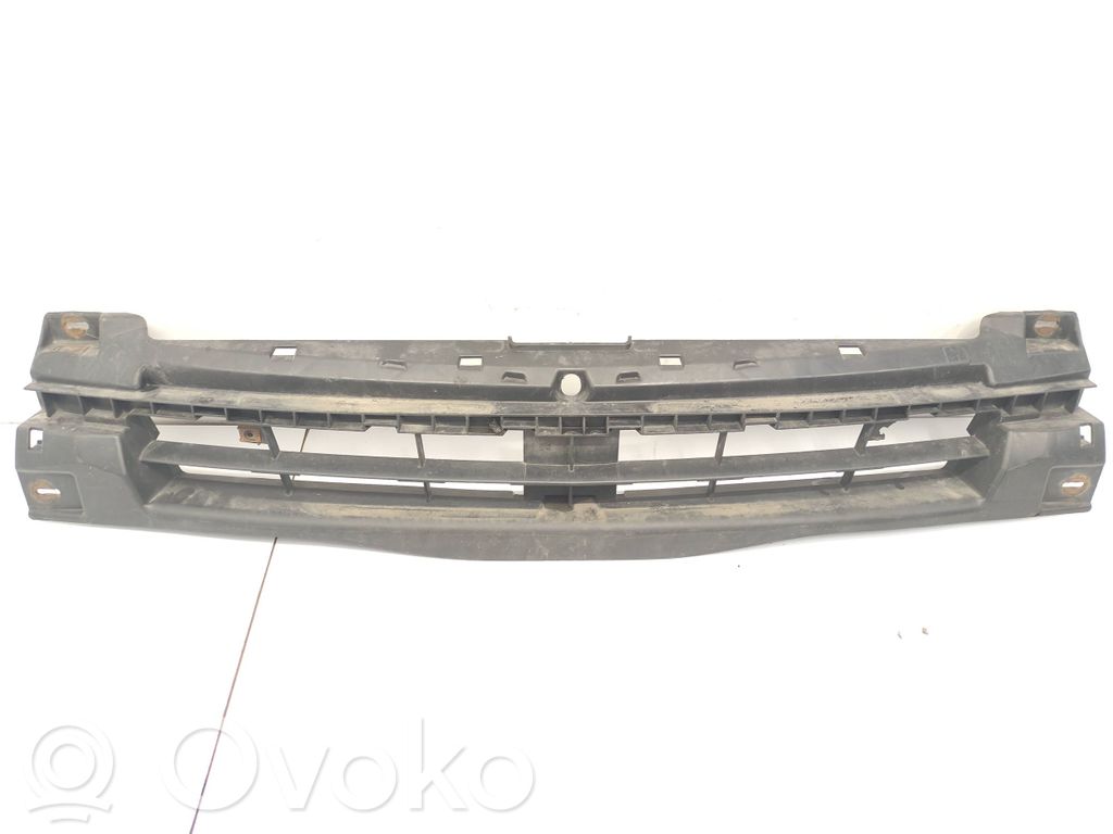 Renault Trafic II (X83) Uchwyt / Mocowanie zderzaka przedniego 