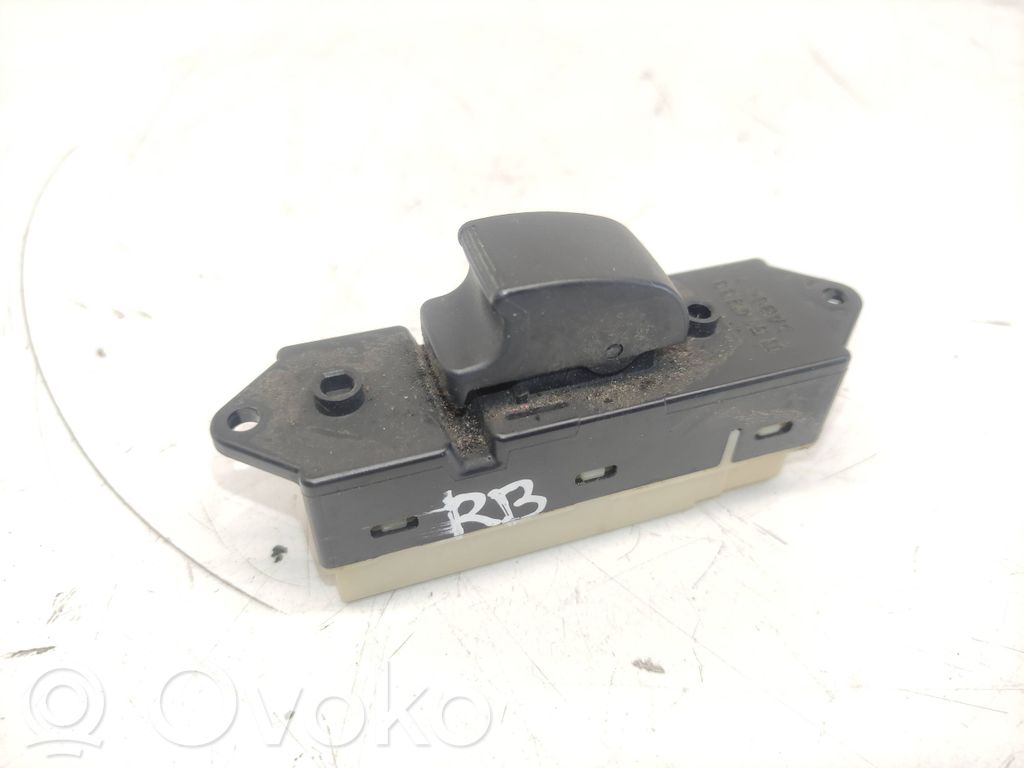 Mitsubishi Grandis Electric window control switch 