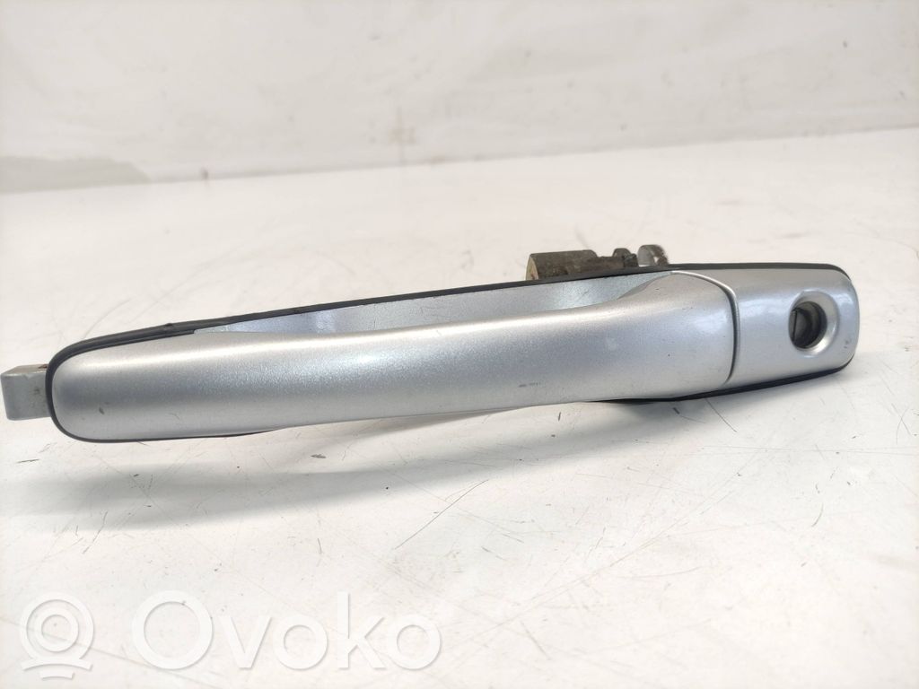 Mitsubishi Grandis Manecilla externa puerta delantera 