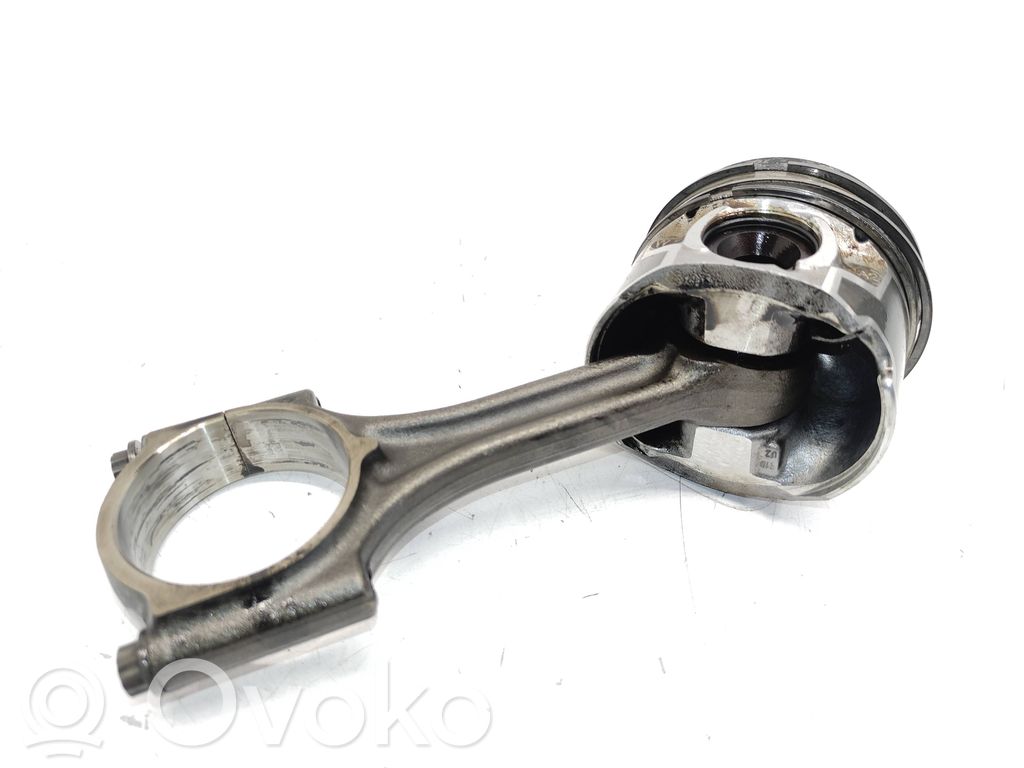 Peugeot 308 Piston with connecting rod 