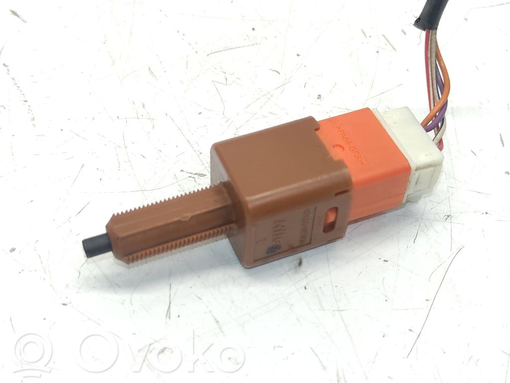 Nissan Qashqai Interruptor sensor del pedal de freno 