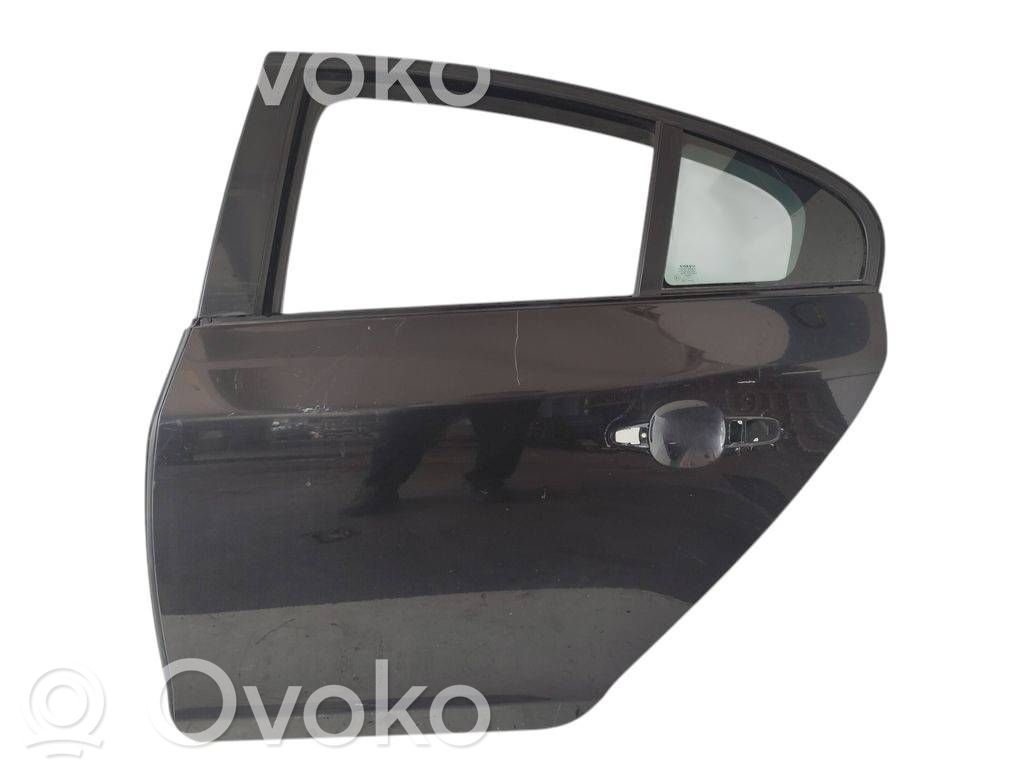 Volvo S60 Aizmugurējās durvis 
