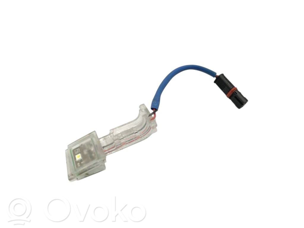 BMW 1 F20 F21 Etuoven ulkokahvan valo (ulko) 