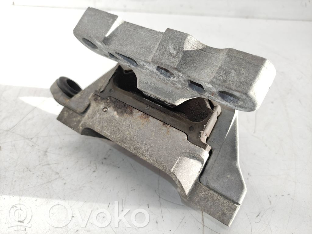 Engine mount bracket   13227771