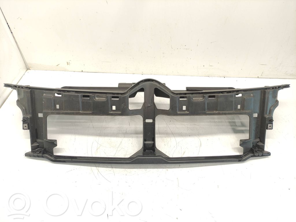 Citroen C4 II Picasso Radiatorių panelė 