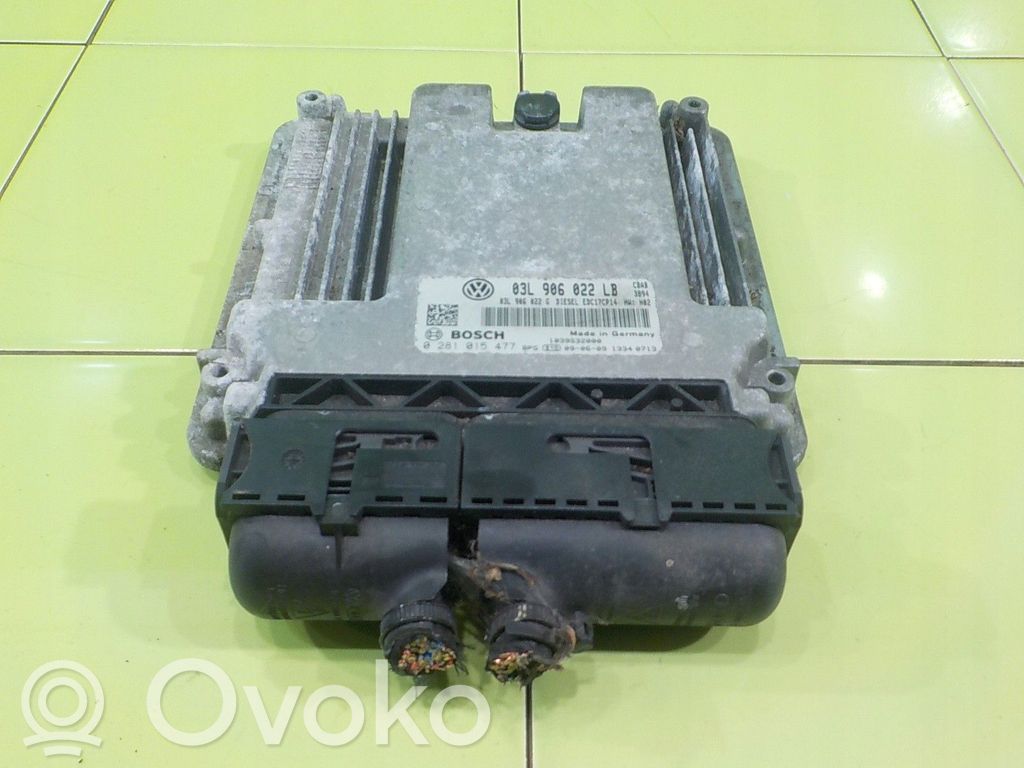 Volkswagen Golf VI Engine control unit/module 