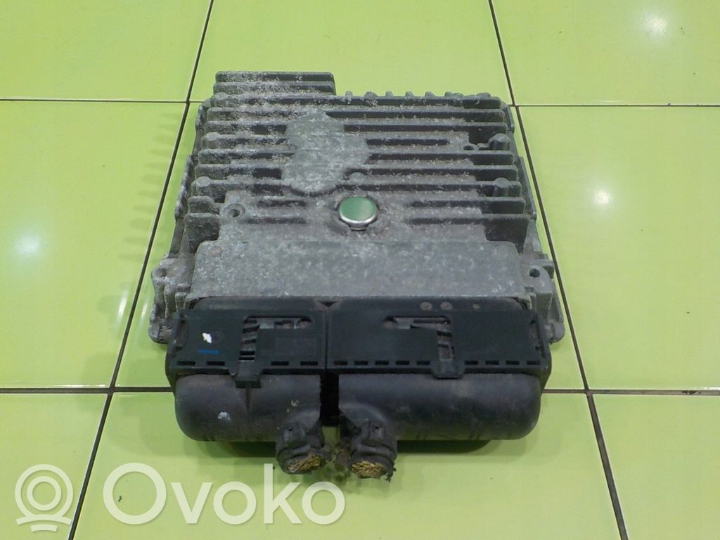 Volkswagen Golf VI Engine control unit/module 