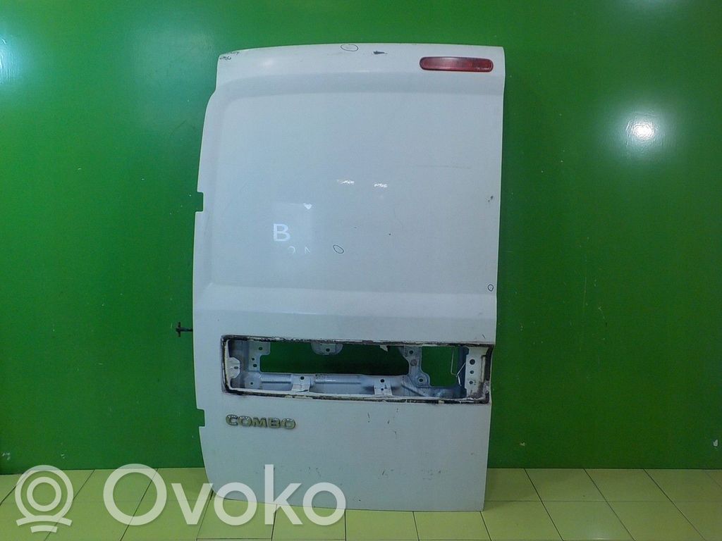 Opel Combo D Aizmugurējās durvis 