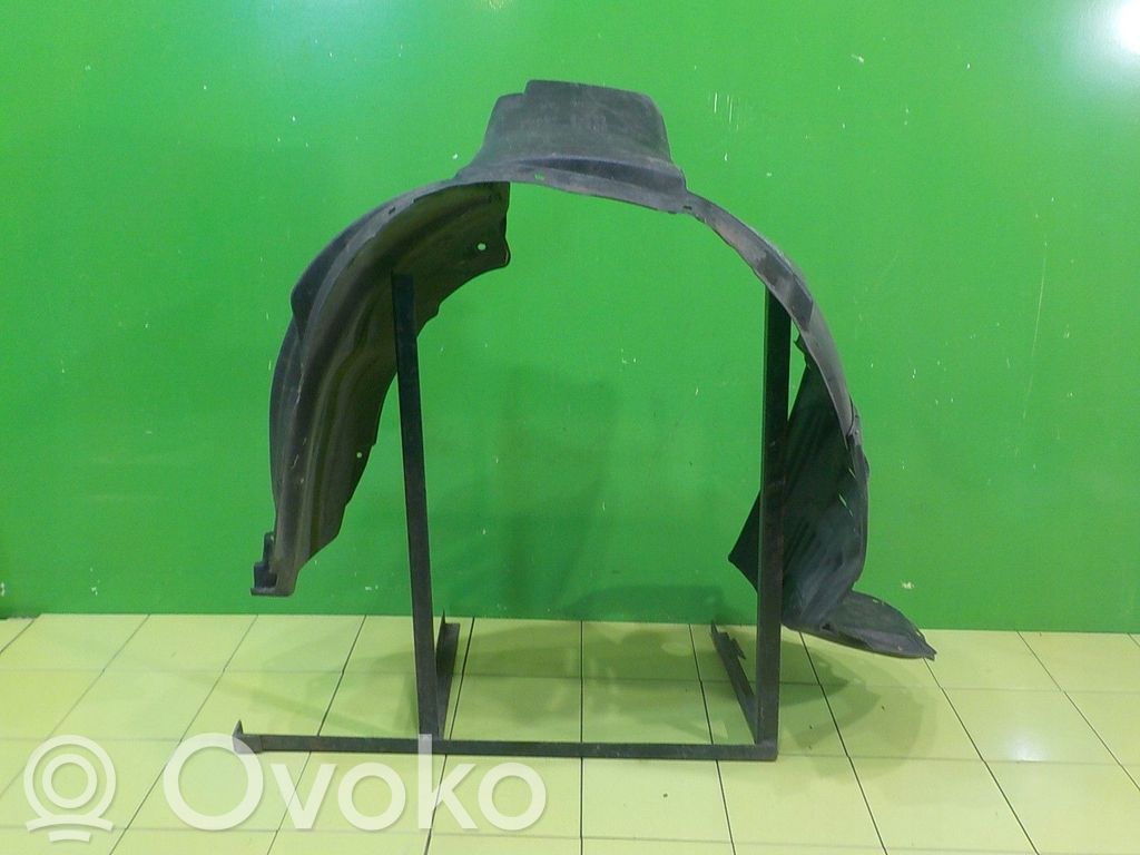 Lexus RX 300 Front arch 