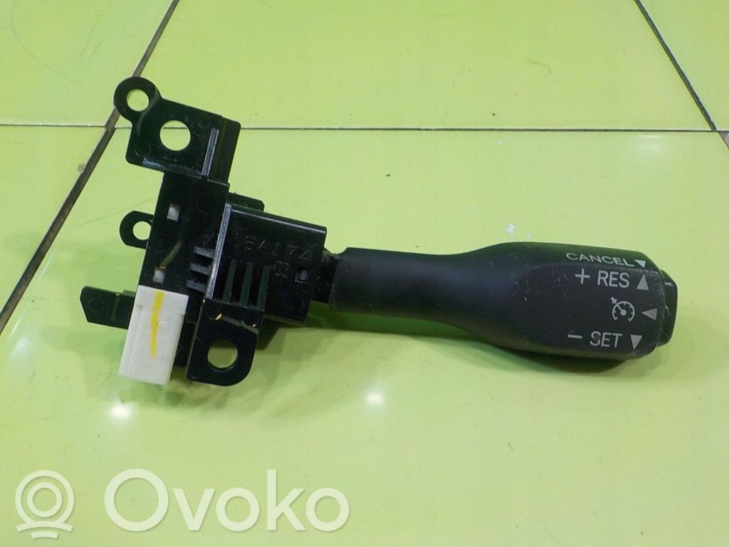 Toyota Avensis T270 Other switches/knobs/shifts 