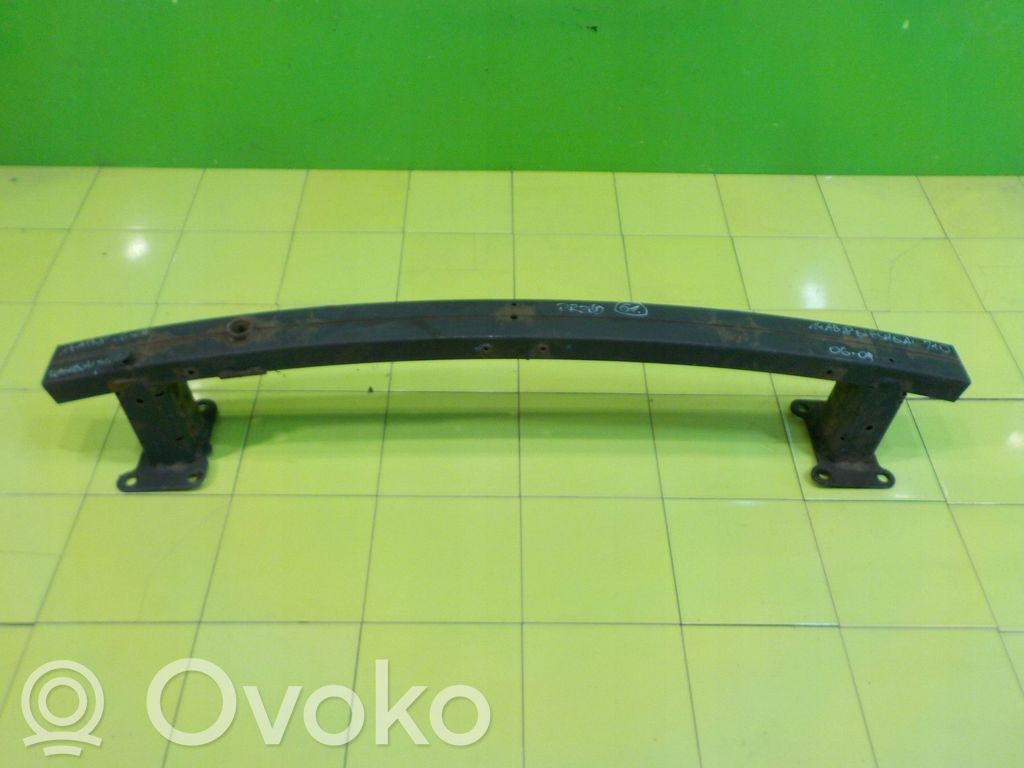 Nissan Qashqai+2 Priekšpusē bampera sastiprinājums 