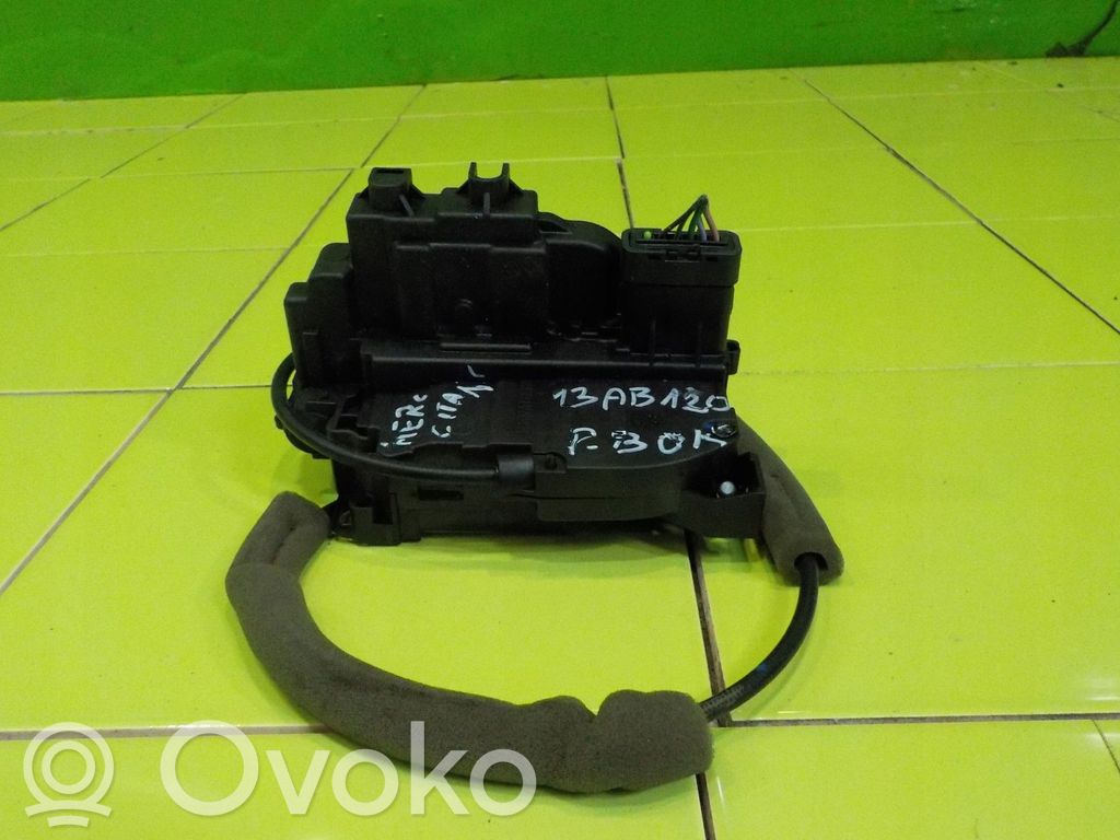 Mercedes-Benz Citan W415 Front door lock 