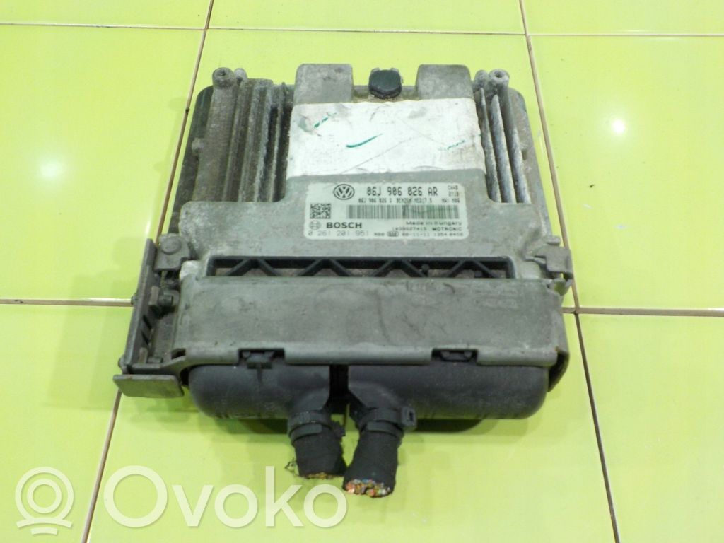 Volkswagen Scirocco Engine control unit/module 