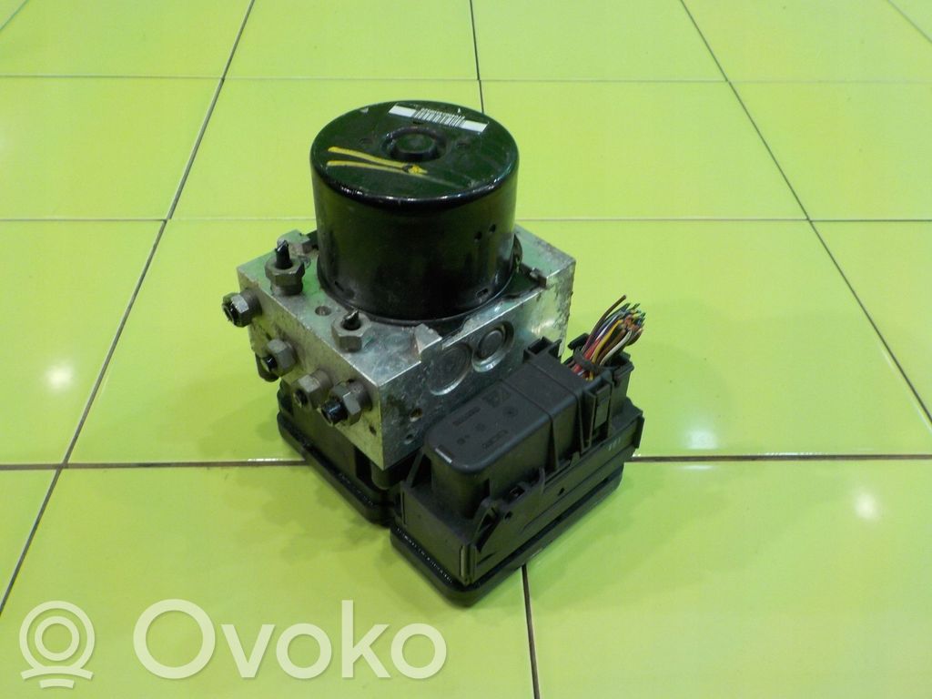 Volvo V60 Вакуумный насос 