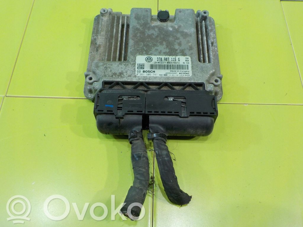 Skoda Octavia Mk2 (1Z) Engine control unit/module 