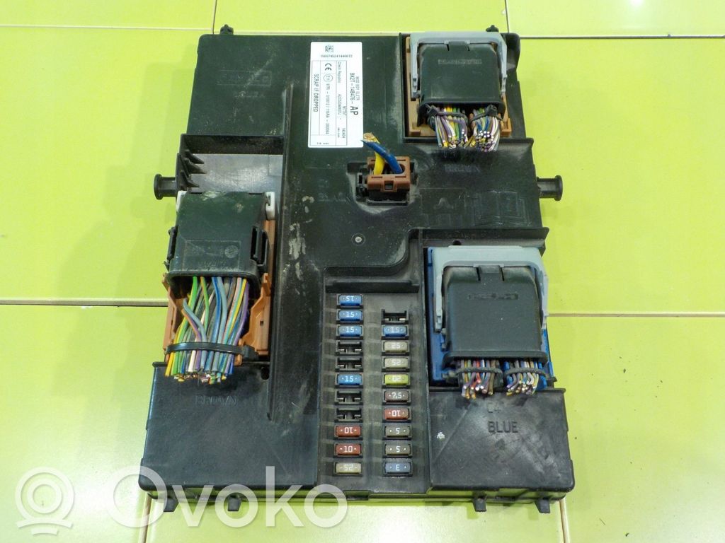 Ford Transit Saugiklių dėžė (komplektas) 