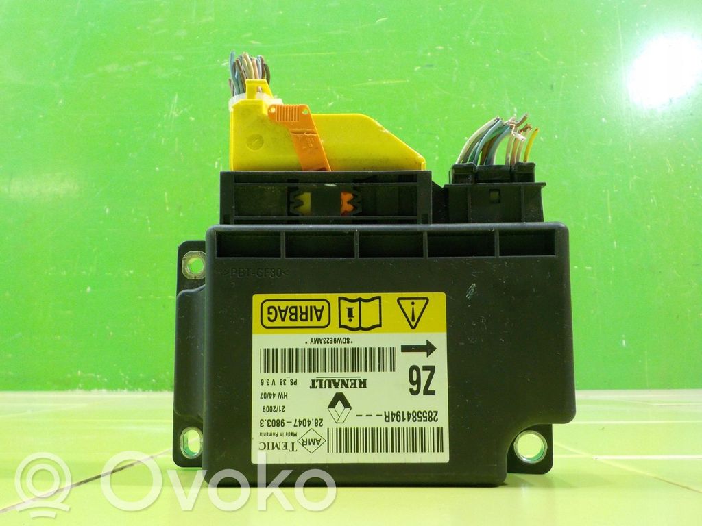 Renault Megane III Airbag control unit/module 