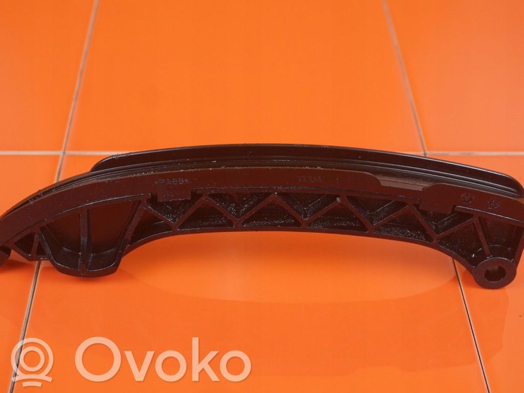Toyota Auris E180 Цепная направляющая (двигатель) 