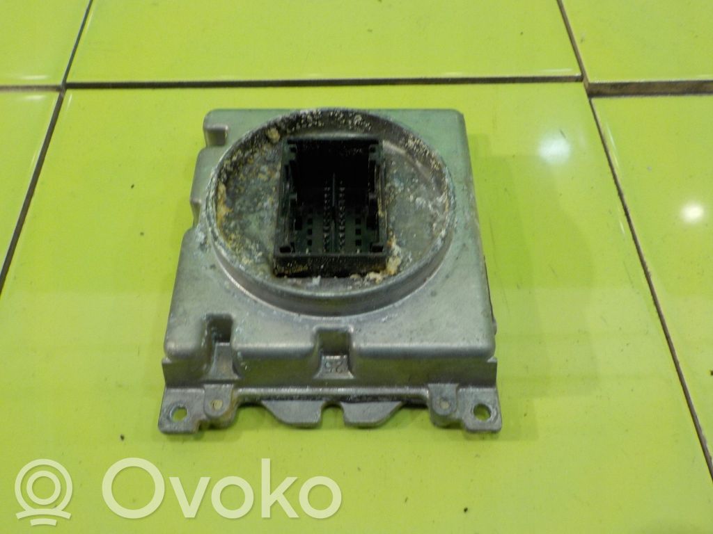 Volkswagen PASSAT B8 Module de contrôle de ballast LED 