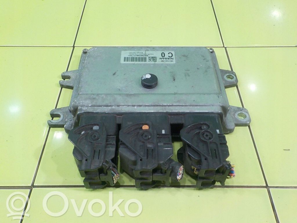 Nissan Juke I F15 Engine control unit/module 