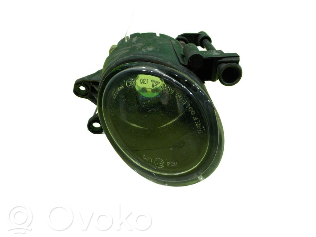 Volvo C30 Miglas lukturis priekšā 