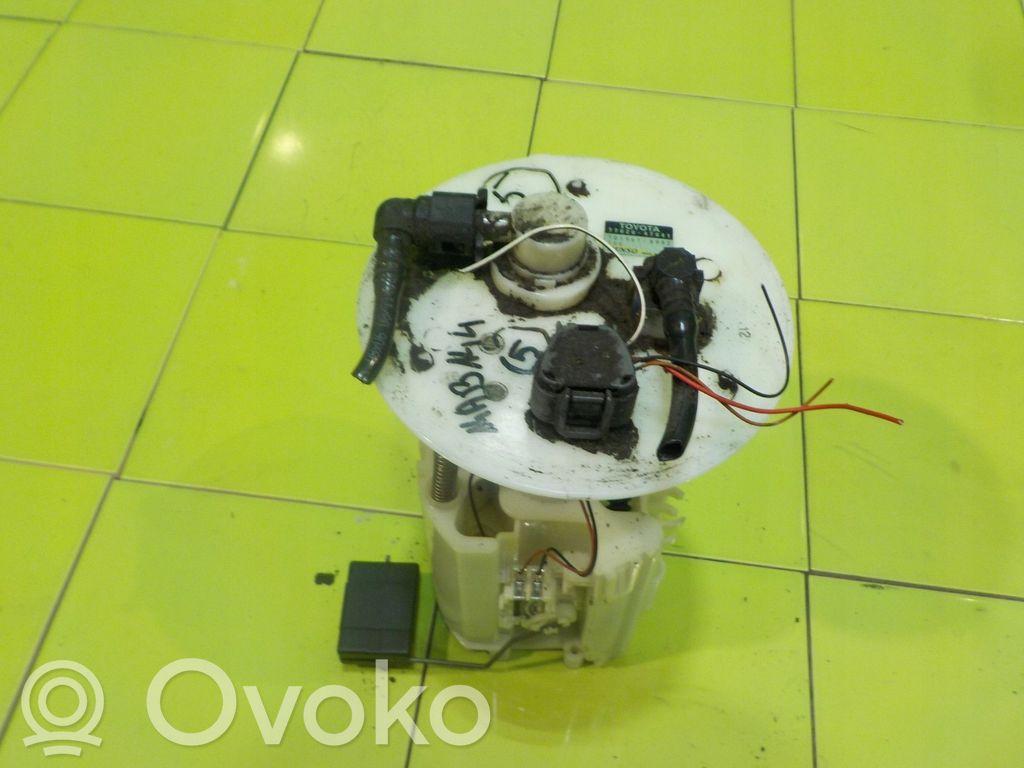 Toyota Prius (XW20) Pompa paliwa w zbiorniku 