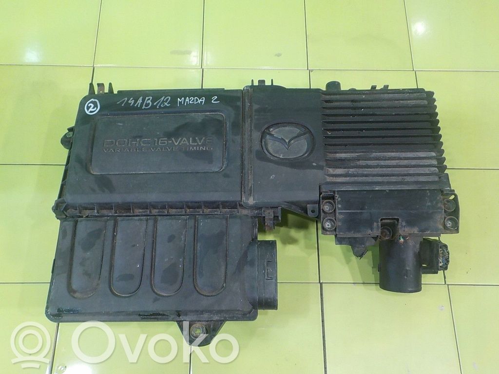 Mazda 2 Motorabdeckung 