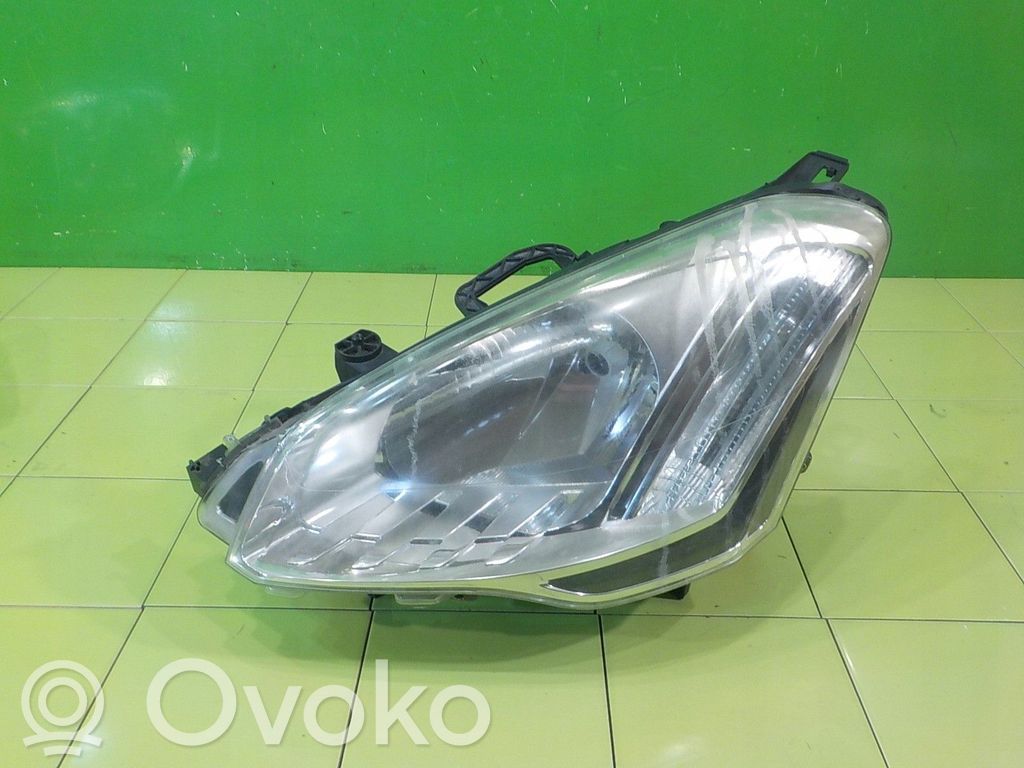 Citroen Berlingo Lampa przednia 