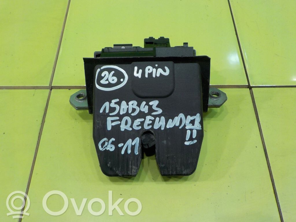 Land Rover Freelander 2 - LR2 Zamek tylnej klapy bagażnika 