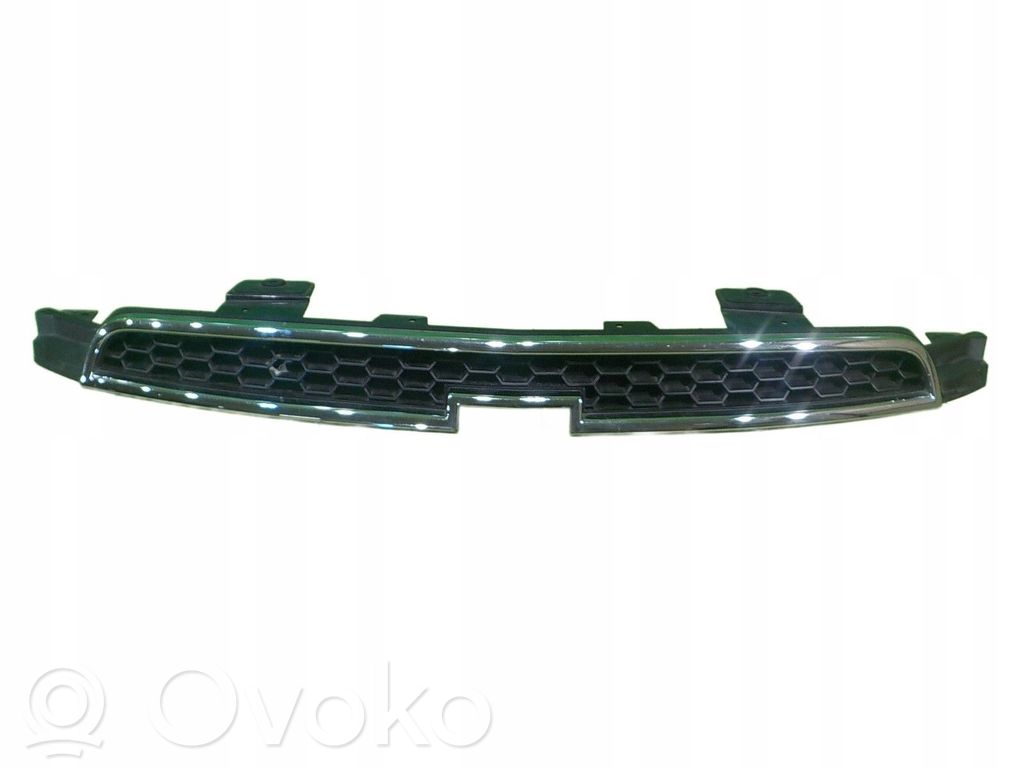 Chevrolet Orlando Maskownica / Grill / Atrapa górna chłodnicy 