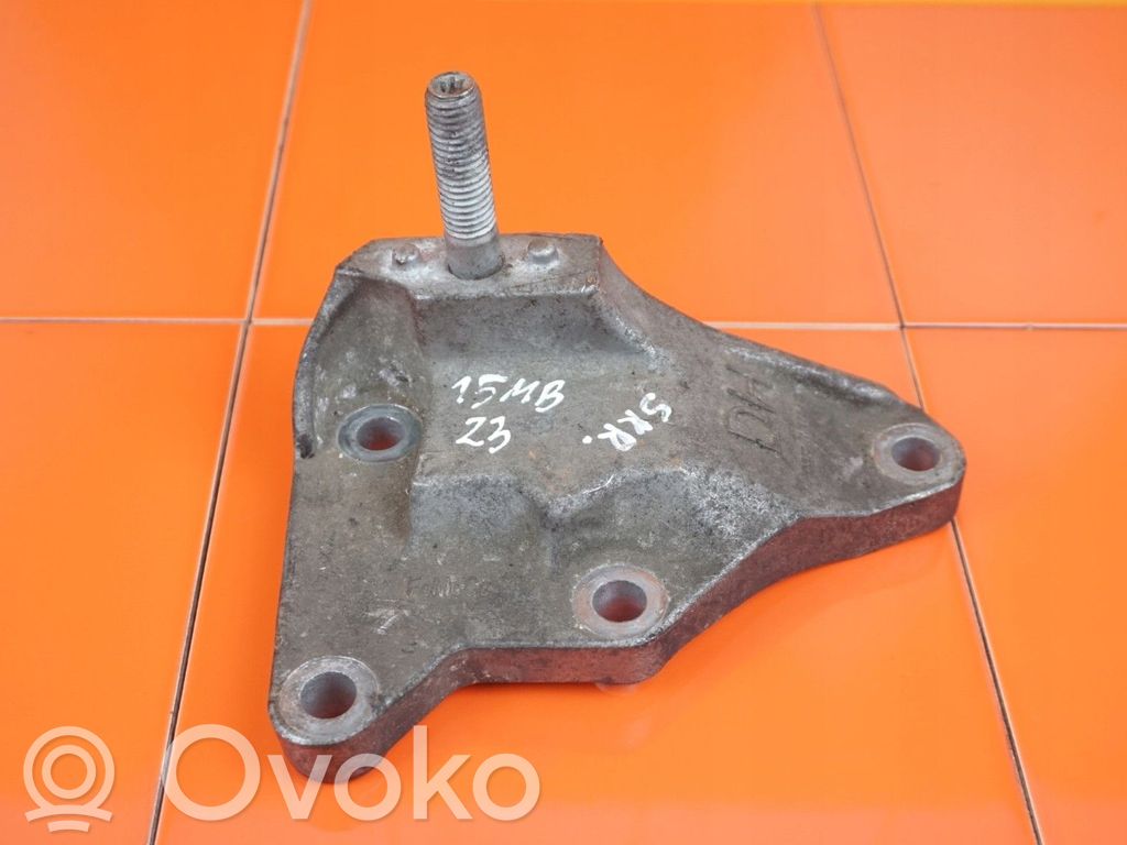 Ford Mondeo MK V Gearbox mounting bracket 