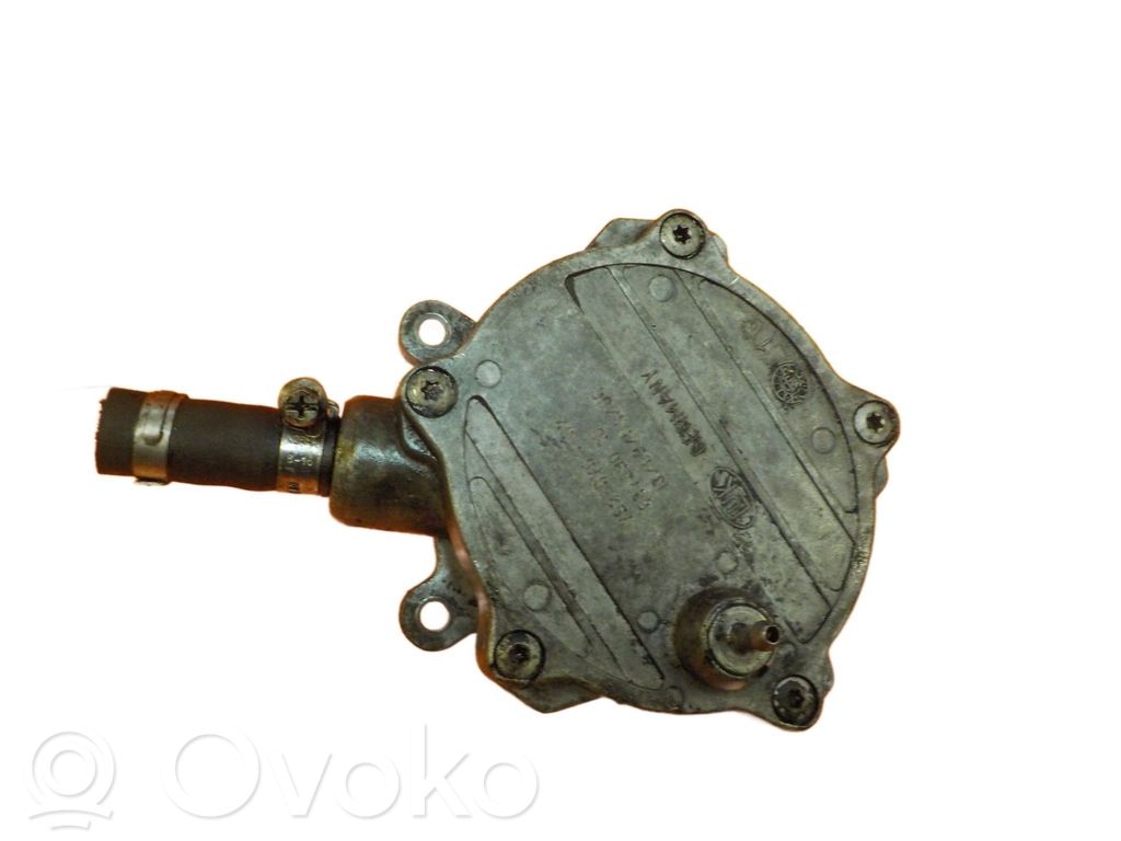BMW X5 E53 Vacuum pump 
