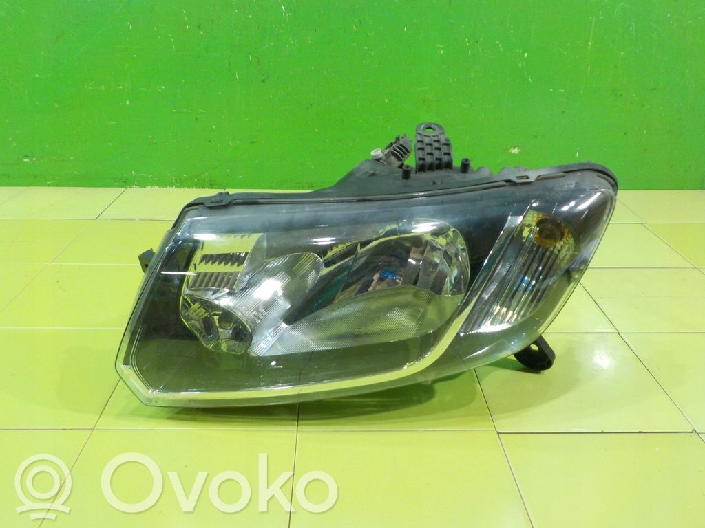 Lampa przednia   260604111R,17AB205,PRZOD