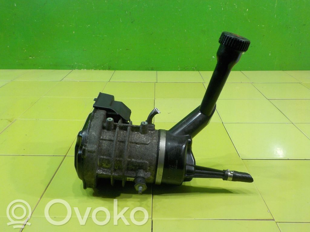 Citroen C4 I Picasso Ohjaustehostimen pumppu 