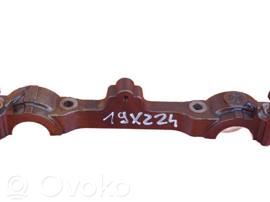 BMW 3 E90 E91 Camshaft holder bracket 