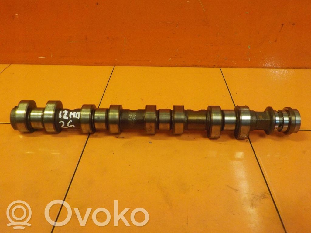 Opel Astra J Árbol de levas 