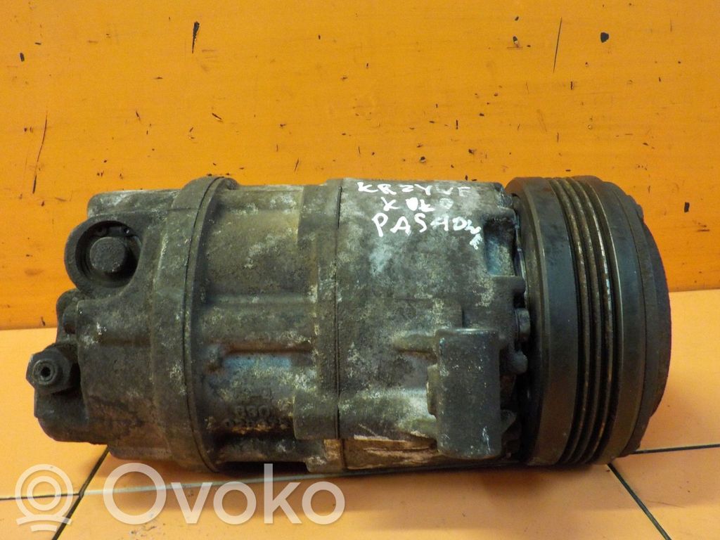 BMW X3 E83 Ilmastointilaitteen kompressorin pumppu (A/C) 