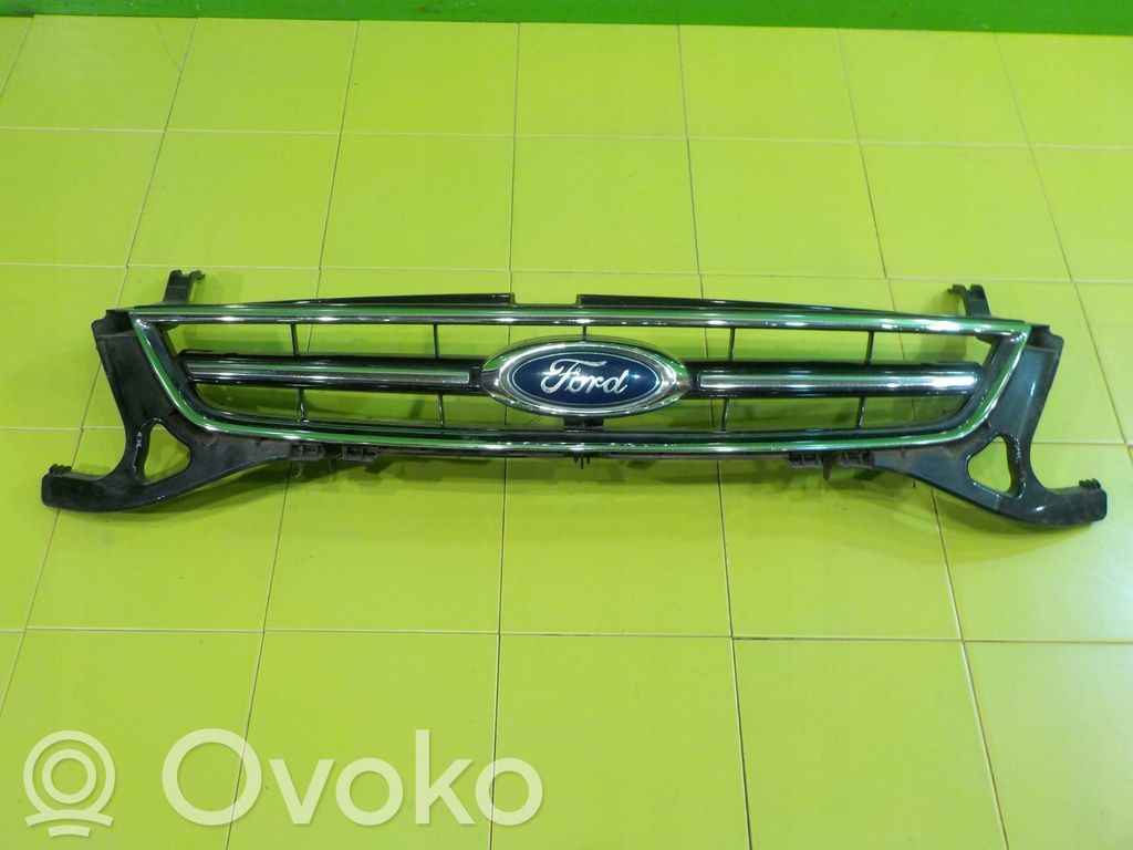 Maskownica / Grill / Atrapa górna chłodnicy   BS718200B,8200,BS71,BS718200B,XP201