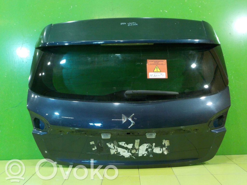 Puerta del maletero/compartimento de carga   XP116